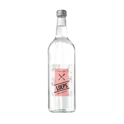 Glazen fles met 750 ml bronwater