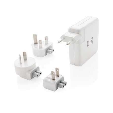 Reisadapter met draadloze powerbank